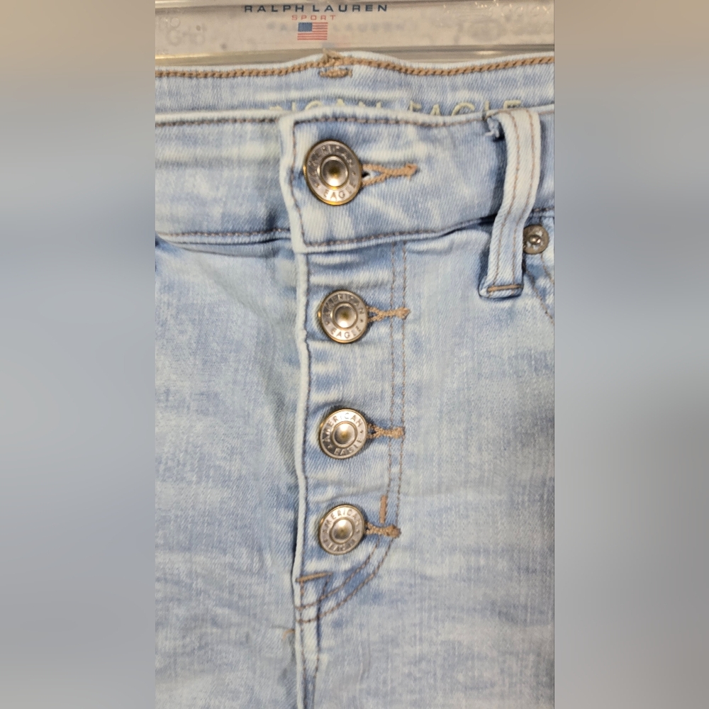 American Eagle Next Level Stretch Hi-Rise Shortie Shorts Distressed Women's 6 - Picture 4 of 12